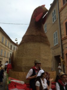 Amazing Chicken Made from Straw and Corn