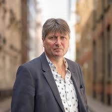 Simon Armitage